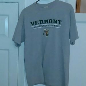 Vermont Catamounts Men's T-Shirt size Medium